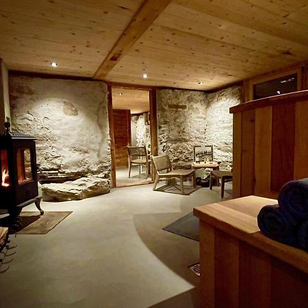 Alpen Charme - Chalet D'Hotes Et Spa Gsteig Bagian luar foto