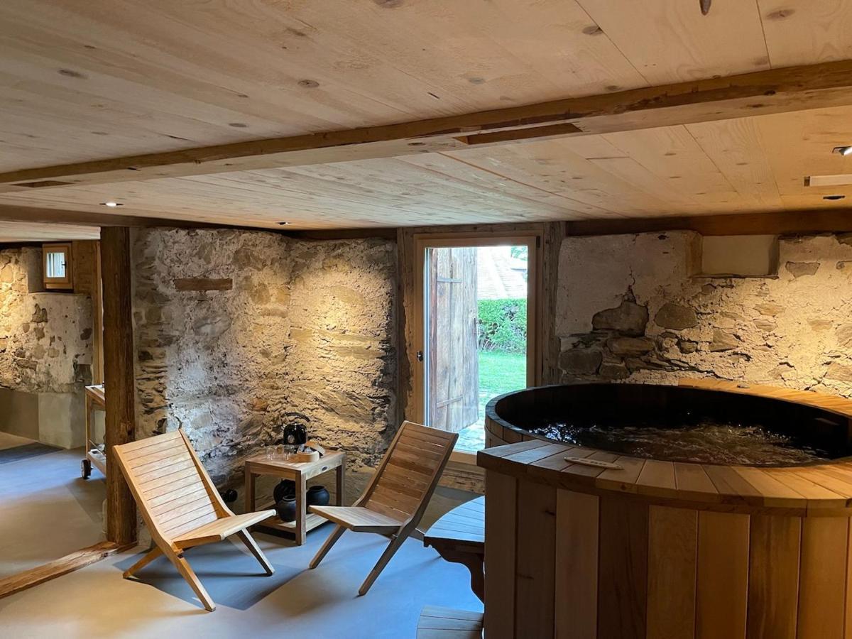 Alpen Charme - Chalet D'Hotes Et Spa Gsteig Bagian luar foto