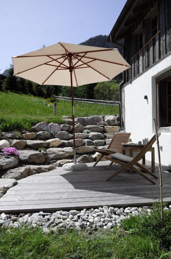 Alpen Charme - Chalet D'Hotes Et Spa Bed & Breakfast Gsteig Bagian luar foto