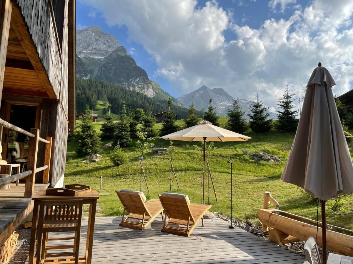 Alpen Charme - Chalet D'Hotes Et Spa Bed & Breakfast Gsteig Bagian luar foto