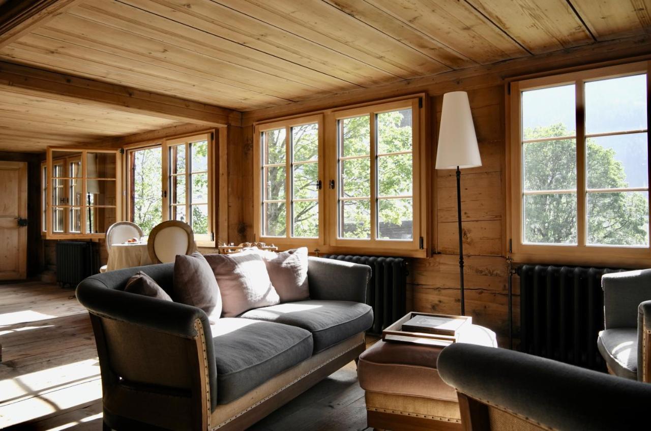 Alpen Charme - Chalet D'Hotes Et Spa Gsteig Bagian luar foto