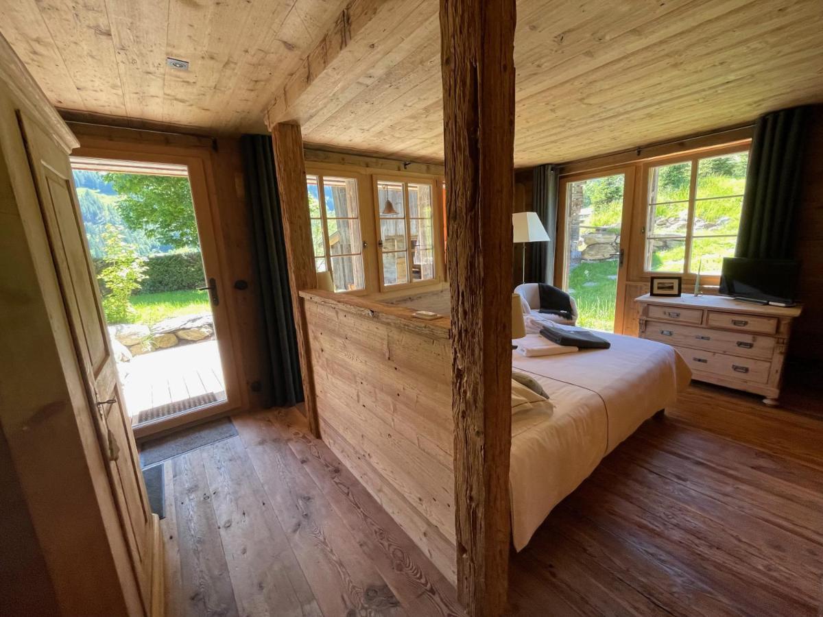 Alpen Charme - Chalet D'Hotes Et Spa Bed & Breakfast Gsteig Bagian luar foto